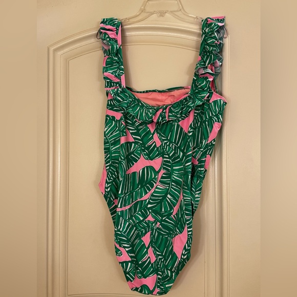 Aemma Ruffle One-Piece Swimsuit in Green & Conch Shell Pink - Picture 5 of 7